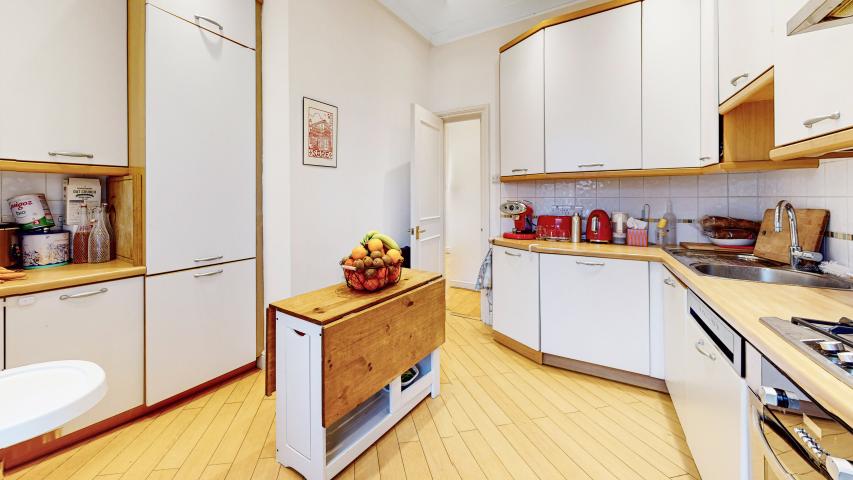 Wonderful Family Home in Hampstead Ferncroft Avenue, Hampstead